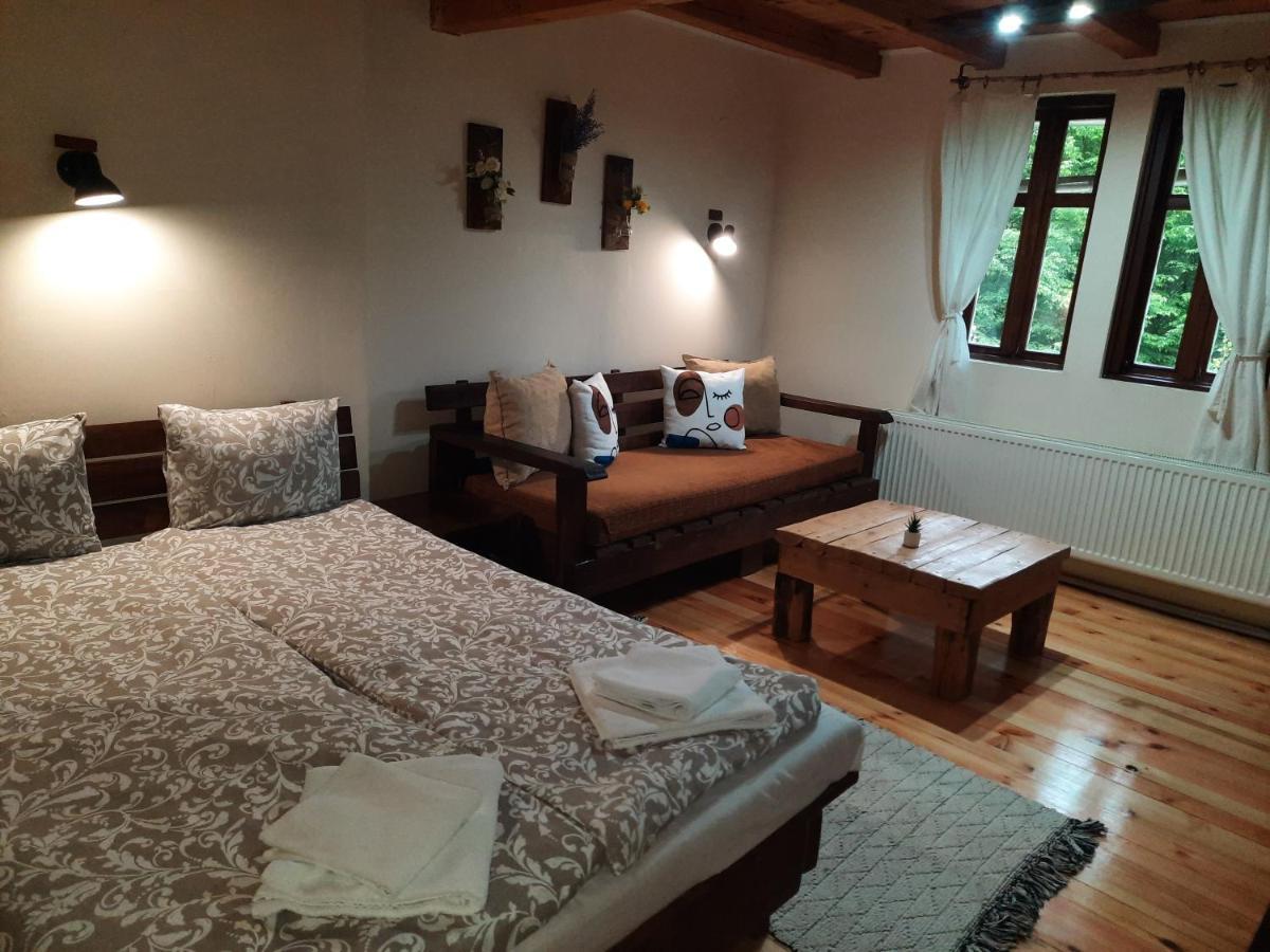 Guest House Kandaferi 2 Elena Bagian luar foto
