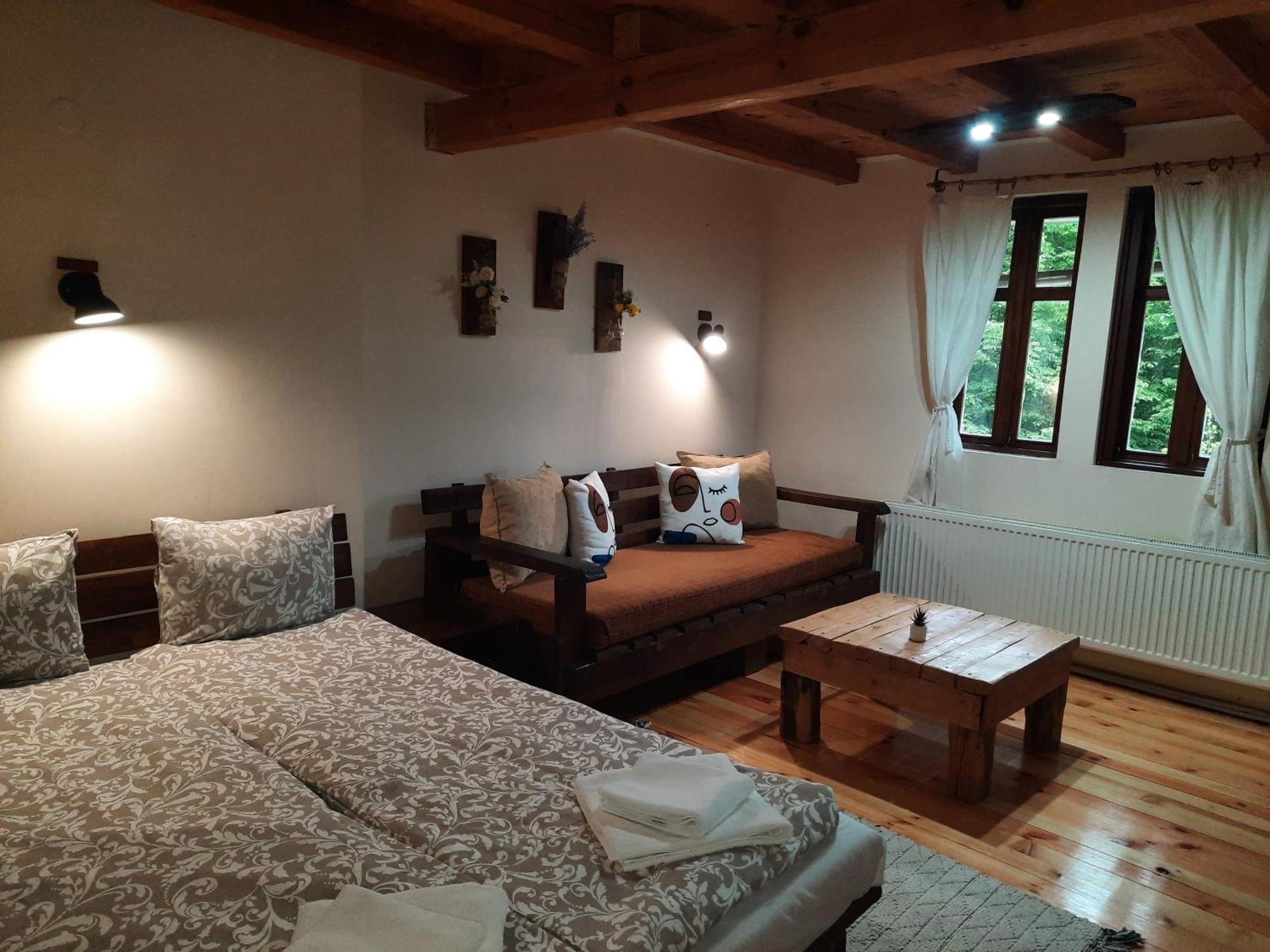 Guest House Kandaferi 2 Elena Bagian luar foto